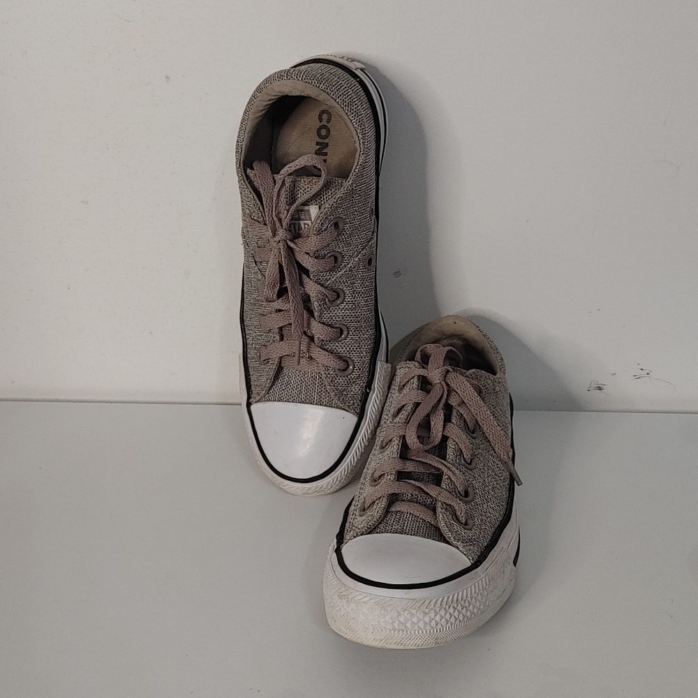Converse Shoes - Picture 5 of 8
